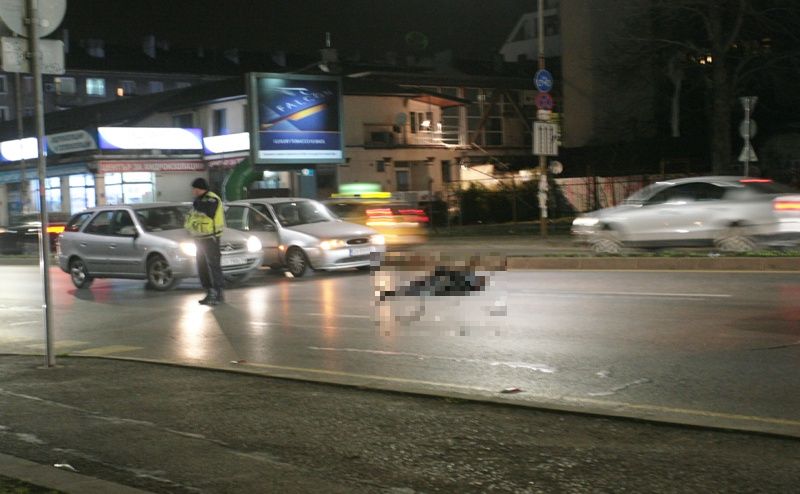 Блъснаха 2-ма пешеходци в София, единият загина