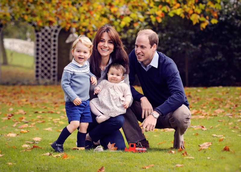 Принц Уилям и херцогиня Катрин с децата си - принц Джордж и принцеса Шарлот