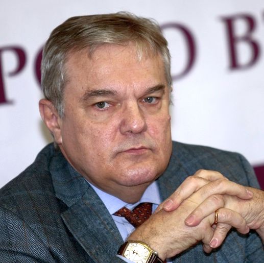 Според Румен Петков Георги Първанов може да се кандидатира отново за президент и без тълкувателно решение на КС