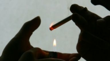 Умна запалка помага за отказване от цигарите