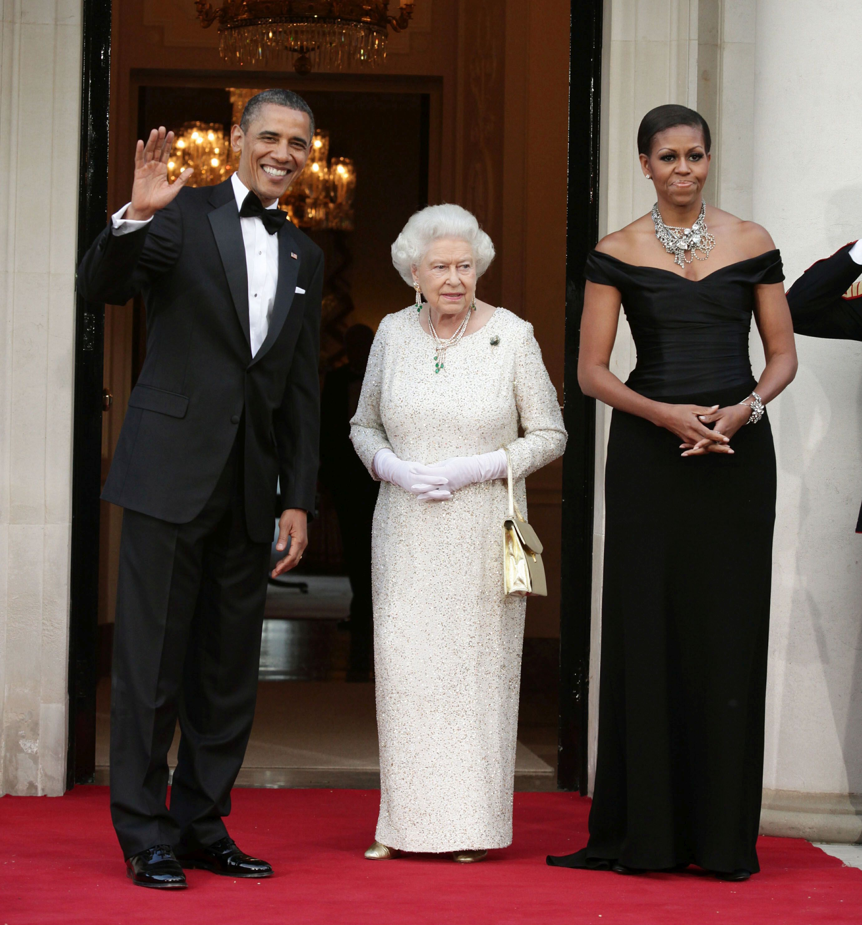 Кралица Елизабет Втора с Барак и Мишел Обама