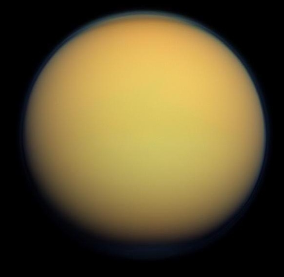 Cassini откри най-високия връх на Титан