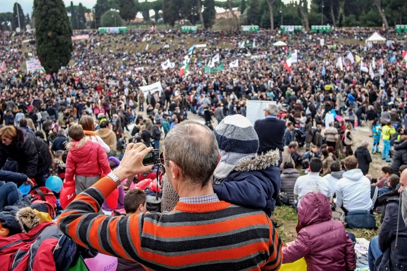 Италия срещу гейовете в Деня на семейството (Снимки)