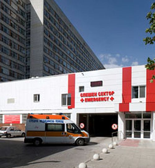 Пиян нападна с нож и рани лекар от Спешна помощ в Пловдив