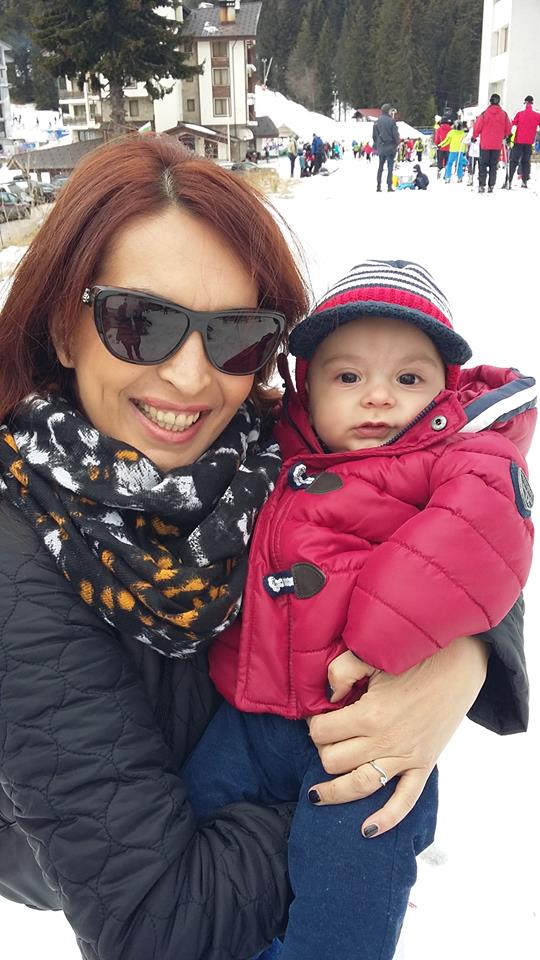Меги от ”Търси се” на почивка със сина си в Родопите