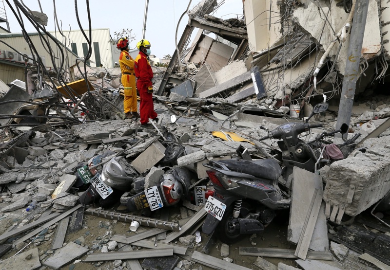 Силно земетресение в Тайван причини жертви и разрушения