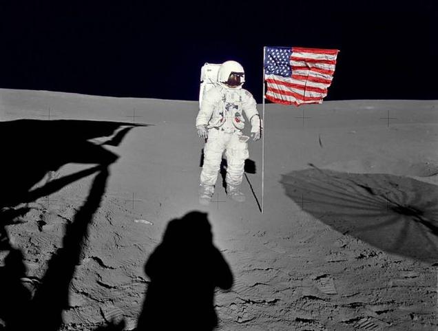 Почина един от астронавтите ходили по Луната