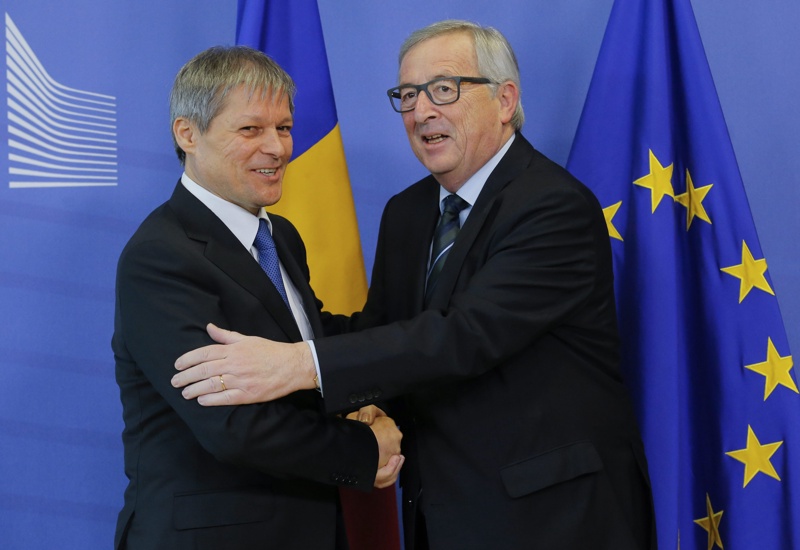 ЕК може да спре наблюдението на Румъния по-рано от България