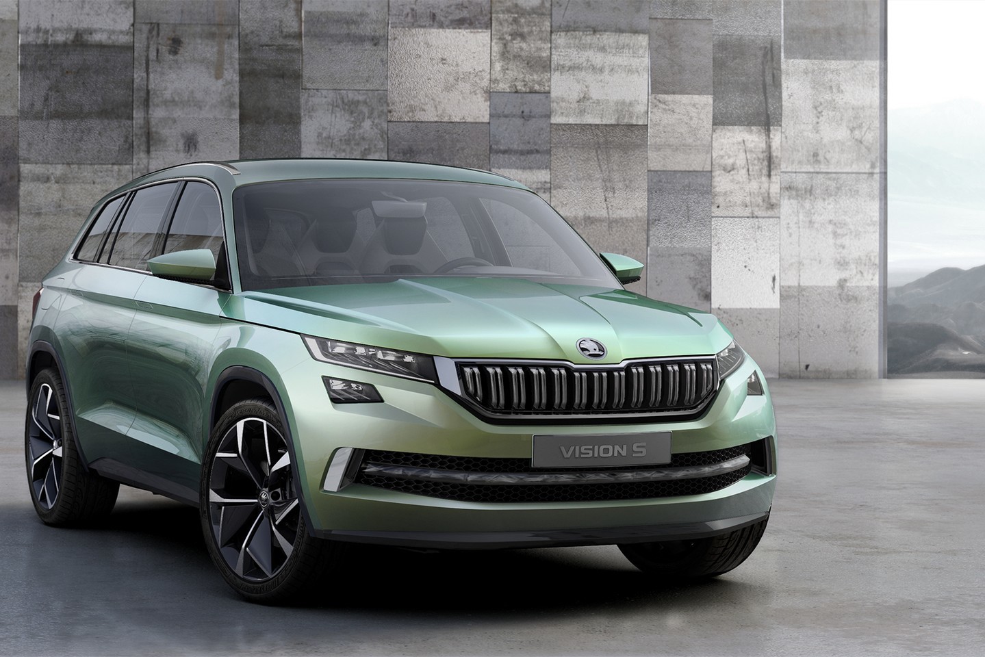 Skoda разкри концептуалния Vision S (снимки)