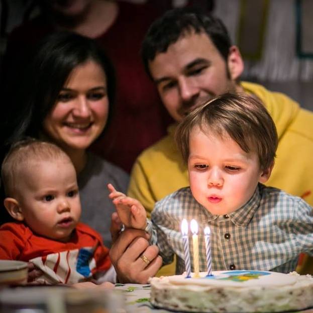 Ивайло Захариев и Миряна на третия рожден ден на сина им Филип
