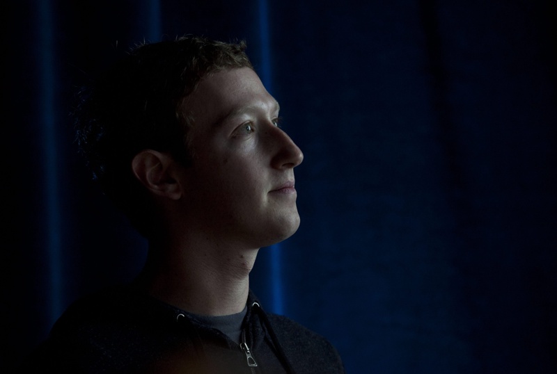 Отделяме близо час на ден за Facebook