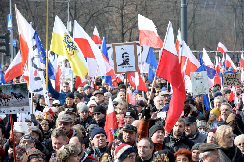 От месеци насам КОД редовно организира протести в Полша