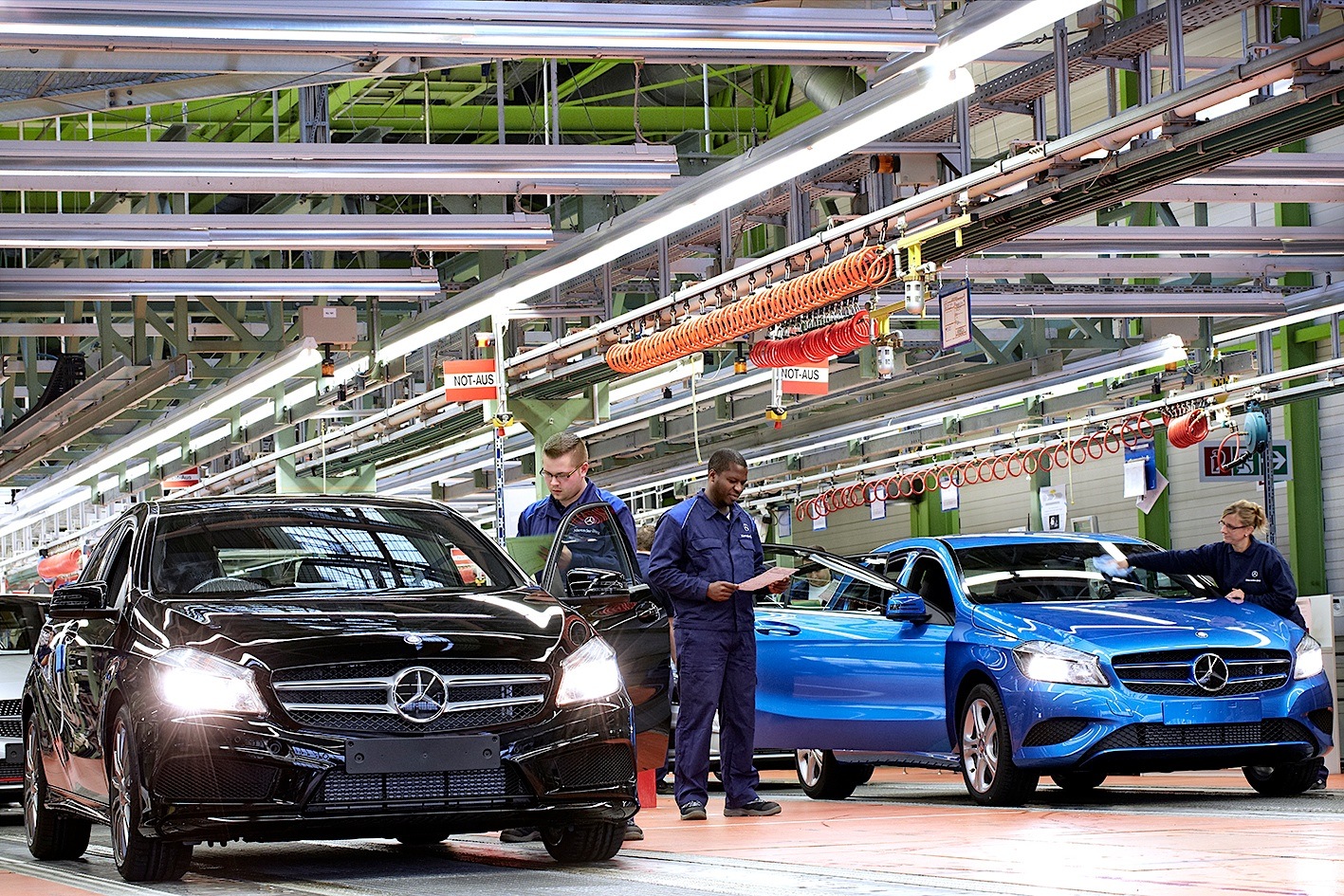 Daimler е манипулирал двигателите на един милион коли?