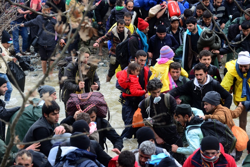 Македония върна на Гърция стотици ”бегълци” мигранти