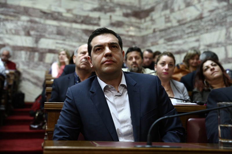 Партията на гръцкия премиер Ципрас става все по-непопулярна заради икономическите рестрикции и бежанците