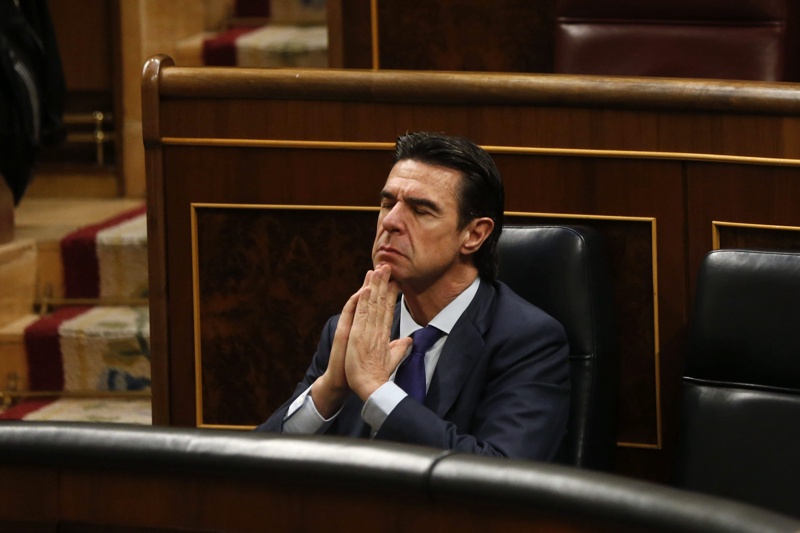 Испанският министър на индустрията ”изгоря” в ”Панама гейт”