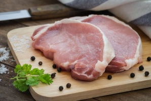 Учени вкараха уайърлес сигнал в свинско филе