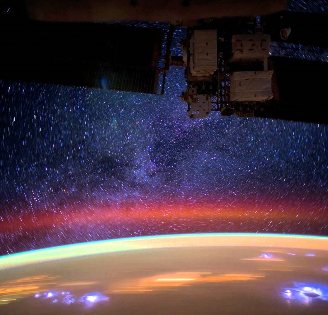 Зашеметяващи кадри от борда на МКС (видео)