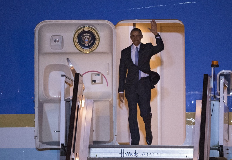 Президентът на САЩ Барак Обама пристигна снощи във Великобритания