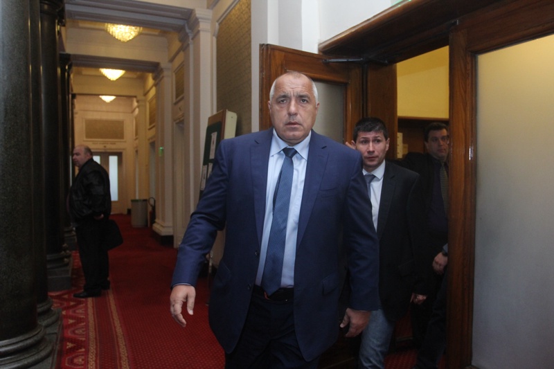 Бойко Борисов вече се закани, че няма да издържи дълго ГЕРБ да бъдат обвинявани за всяко решение на управляващите