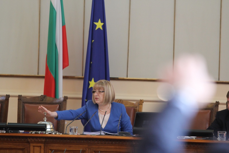 Парламентарни избори и референдум ”2 в 1” на една дата