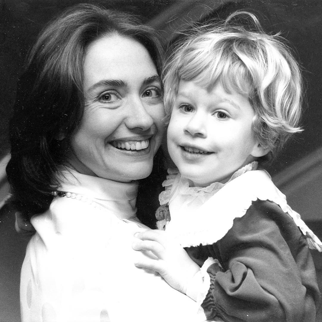 Хилъри Клинтън с Челси като дете