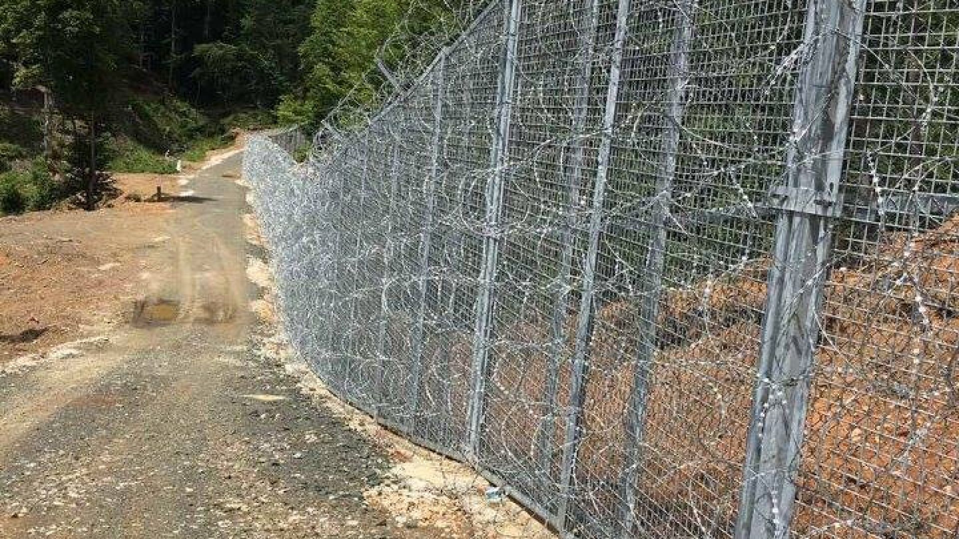 Британският Гардиън и германската обществено правна медия ARD разпространиха тези дни