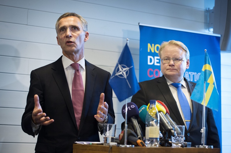 Швеция дава по-голям достъп на НАТО до територията си
