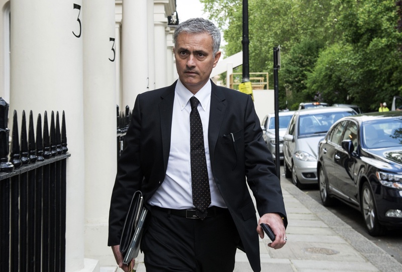 ”Скай”: Жозе подписа с Юнайтед в лондонски хотел
