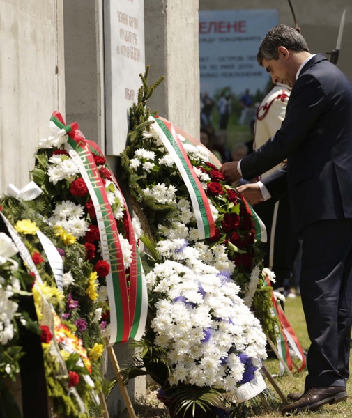 Президентът Плевнелиев почете паметта на жертвите на лагера ”Белене”
