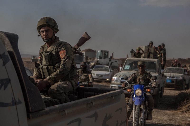Бойци от пешмерга - опитни кюрдски сили в Ирак