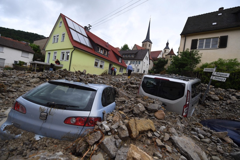 Бурите в Германия взеха четири жертви (снимки)