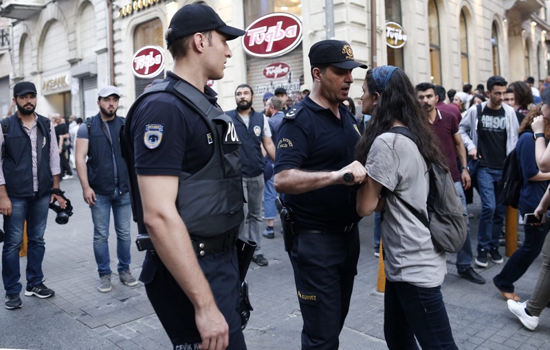 Арести навръх третата годишнина от протестите в парка Гези