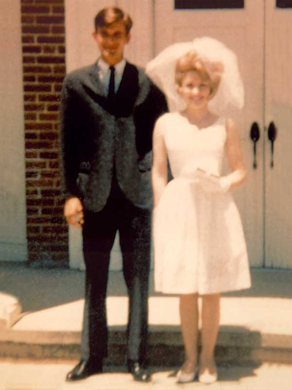 Сватбата на Доли Партън и съпругът й Карл Дийн