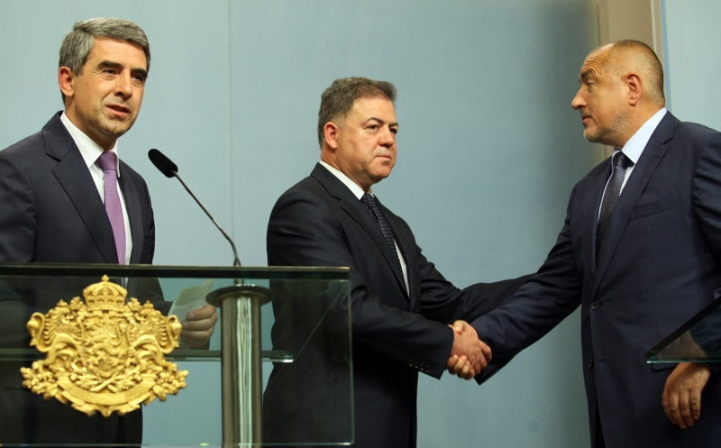 Бойко Борисов и Николай Ненчев вече казаха, че инициативите в Чрно море могат да са само под егидата на НАТО