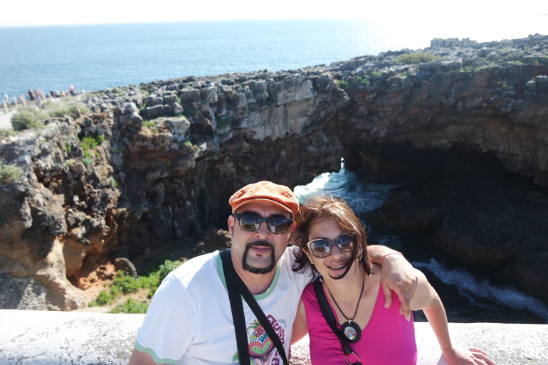 Рапърът Устата празнува 10 г. брак в Португалия