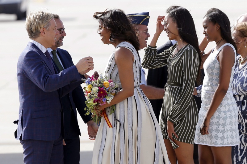 Мишел Обама и дъщерите й показаха стил в Мадрид