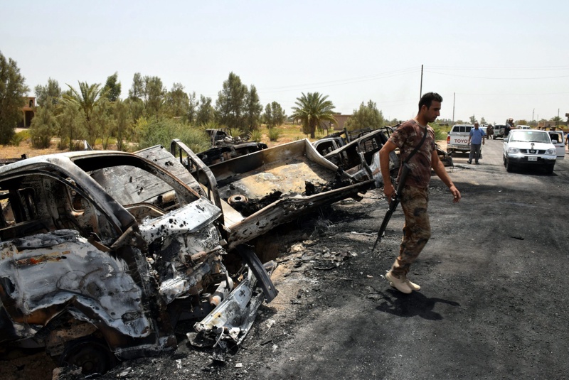 Близо 200 бойци на ИД, бягащи от Фалуджа, бяха убити