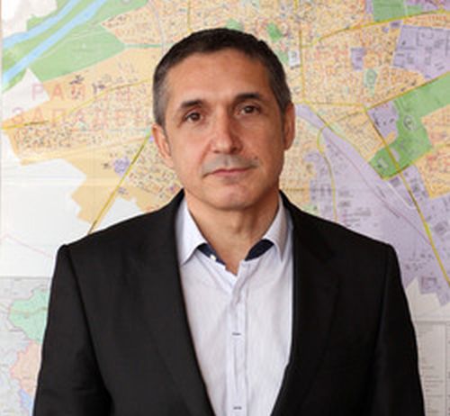 Зам.-кметът Димитър Кацарски дава невярна информация, заявиха от обвинението