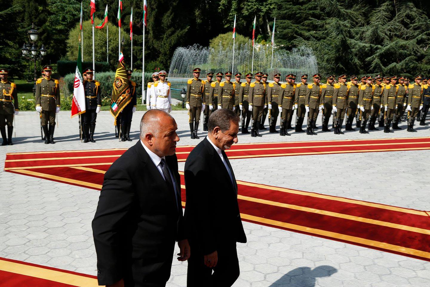 Бойко Борисов беше посрещнат в Иран от Есхаг Джахангири, първи вицепрезидент