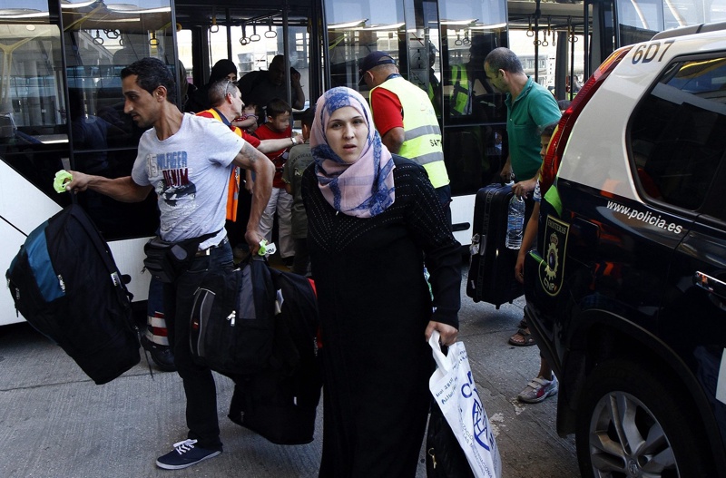 Европейците са притеснени и от последиците от притока на бежанци върху заетостта