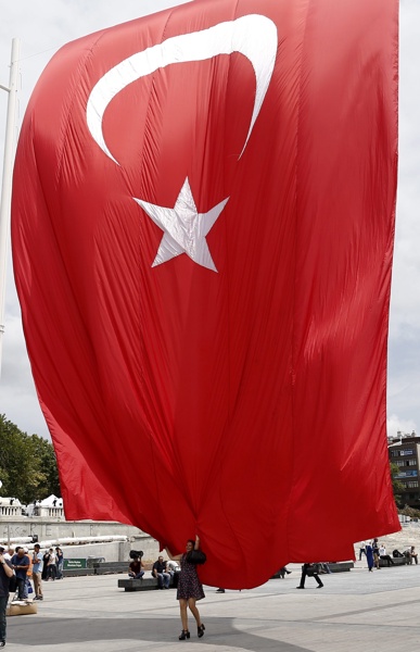  208 починали и 1491 ранени при опита за прелом в Турция 