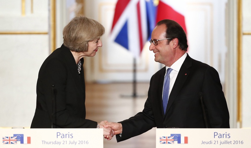 Лондон и Париж искат да запазят граничния режим при Ламанша