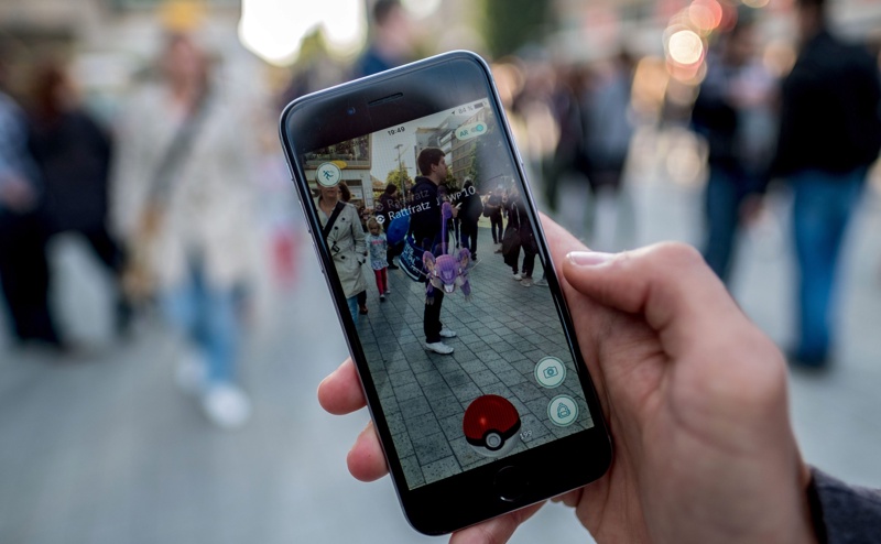 Хитовата игра за смартфони ”Покемон гоу”