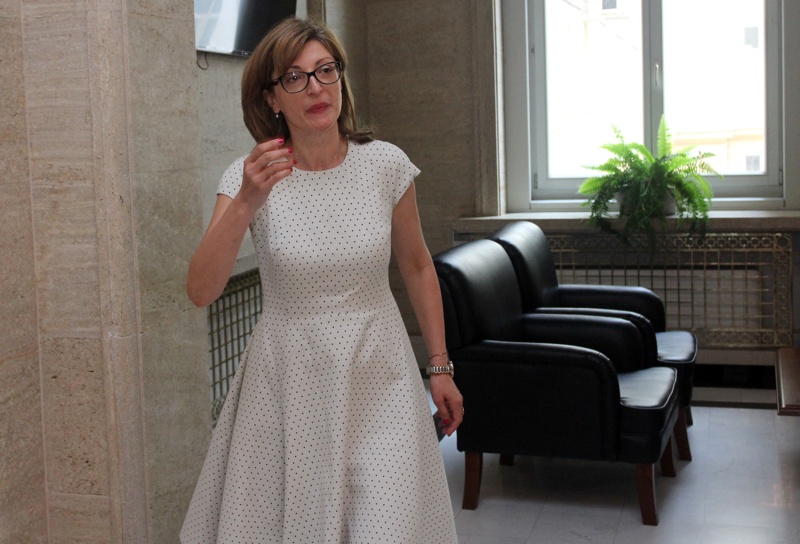 Правосъдният министър Екатерина Захариева благодари на депутатите за гласуваните промени