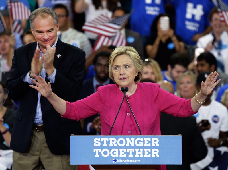Кандидатпрезидентската двойка Хилъри Клинтън - Тим Кейн на митинг в Пенсилвания