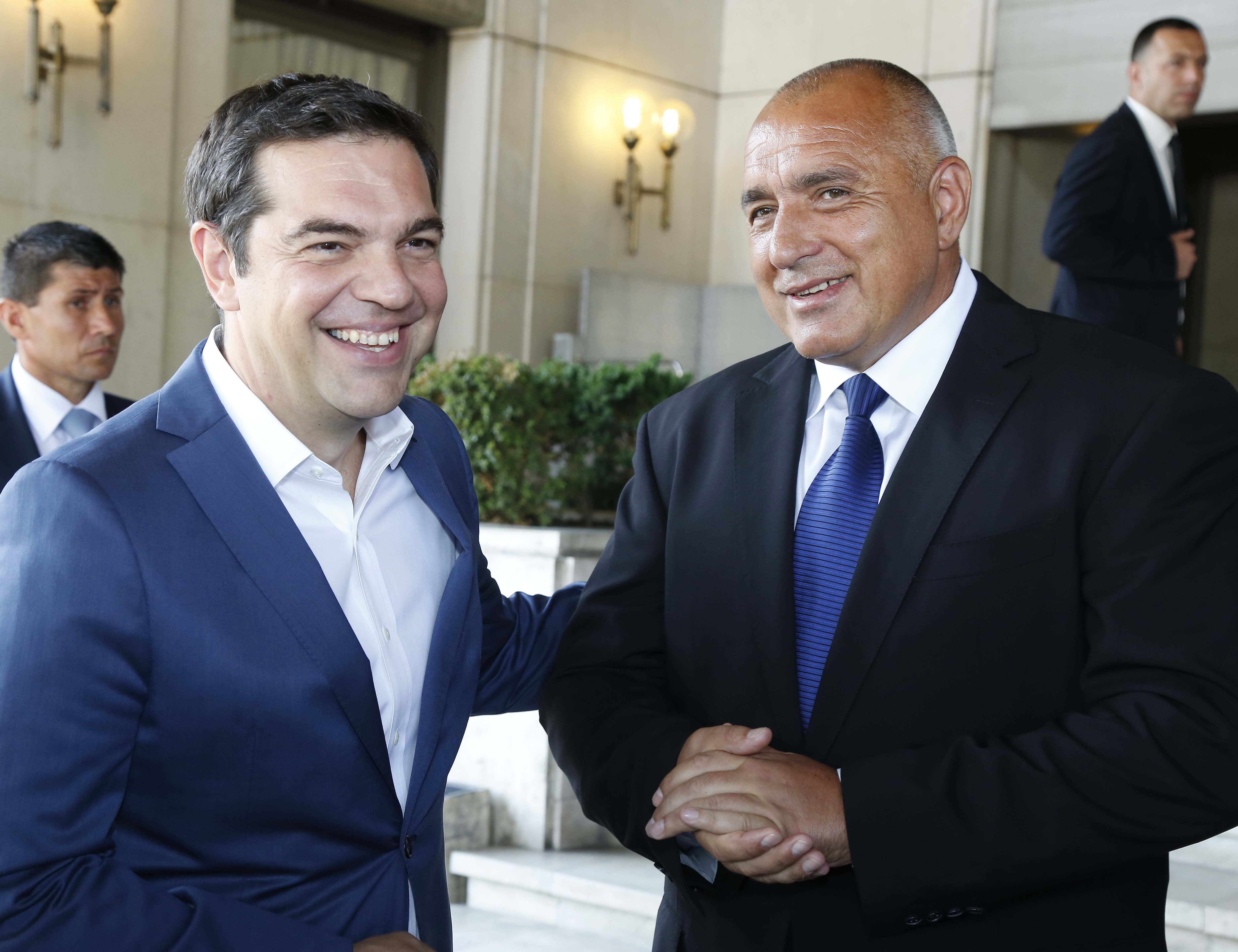 Пред ЕС Борисов и Ципрас ще са ”като един” за кризите