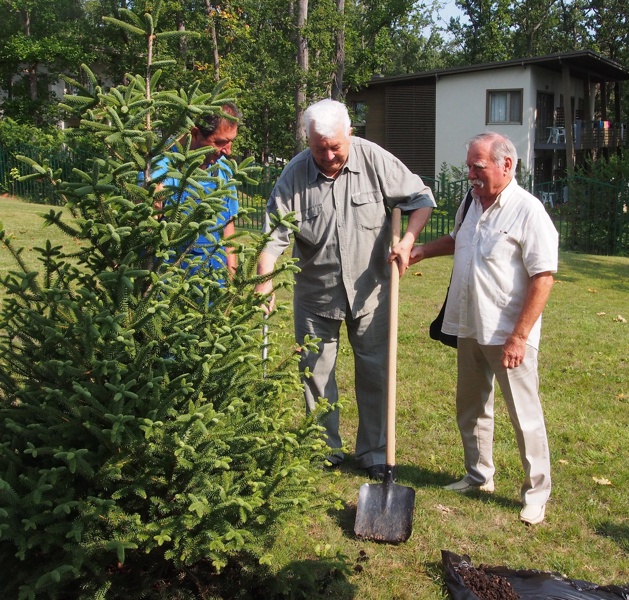 Йосиф Викторович Давидов засади дръвче в СОК „Камчия“