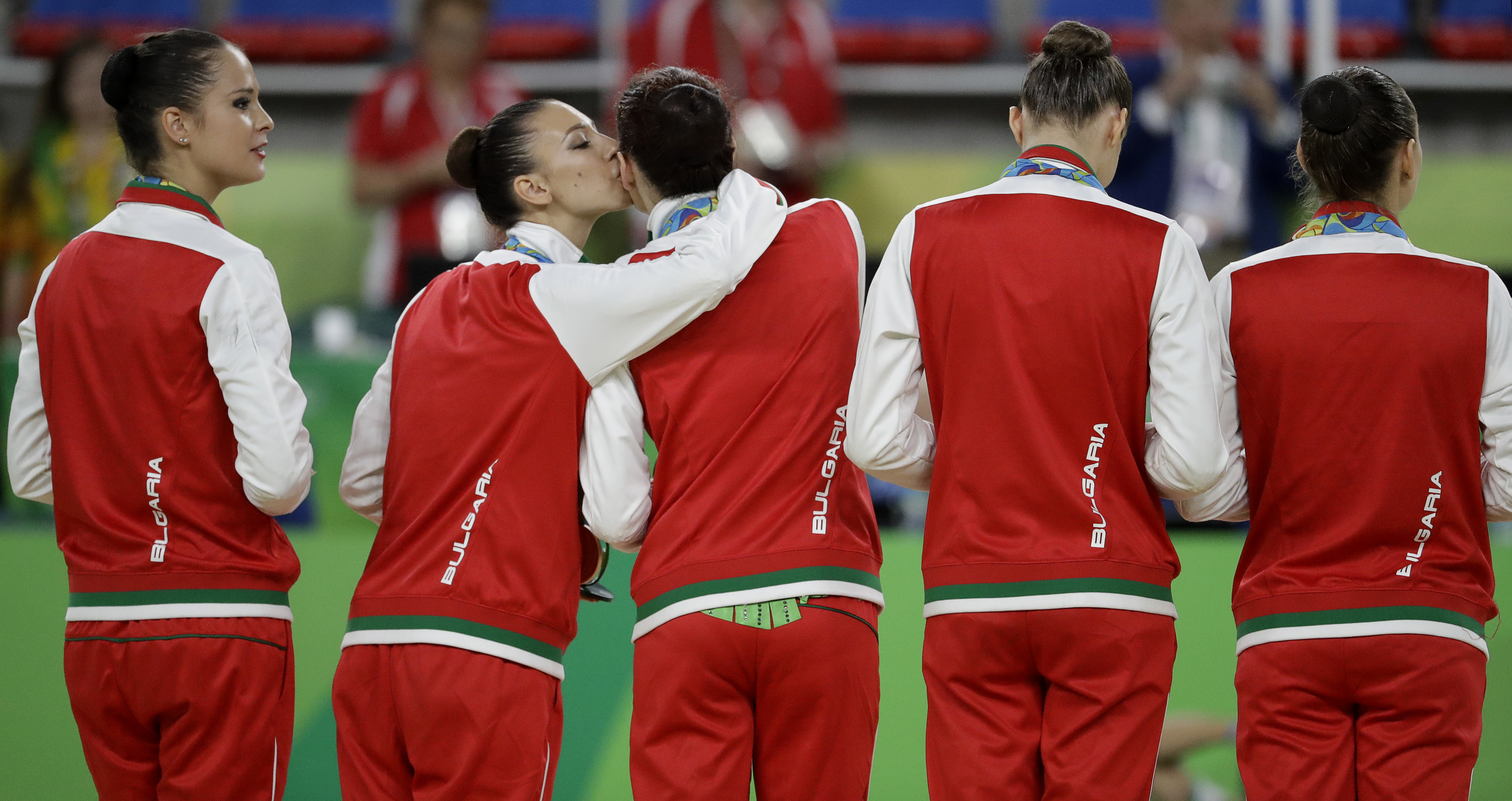 Българският ансамбъл по художествена гимнастика спечели бронзовите медали в Рио