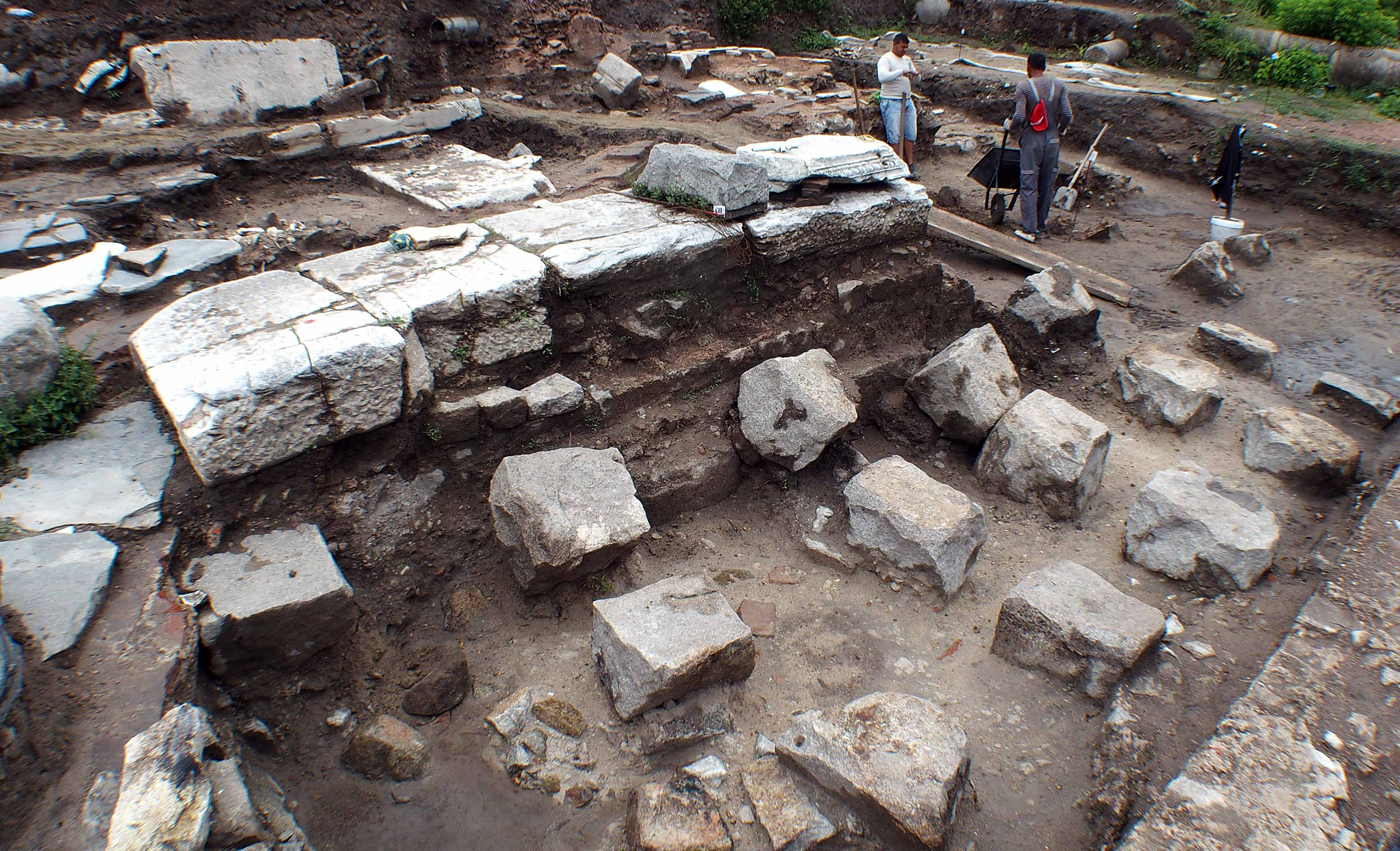 Археологически разкопки на Голямата (епископската) базилика в Пловдив